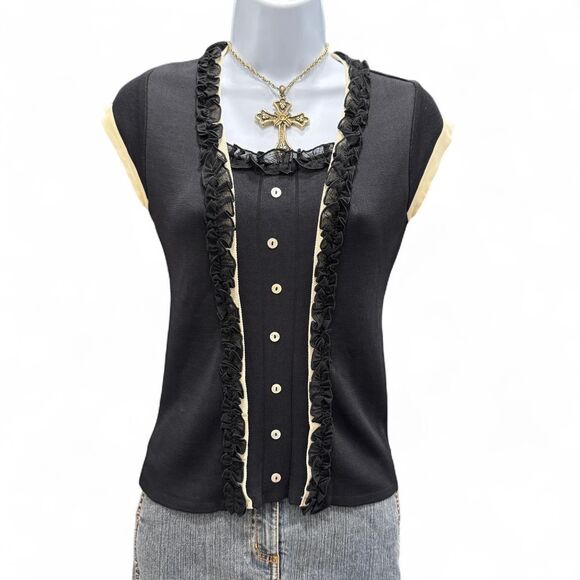 PLUMAGE Korea Knit Ruffle Trim Top Gothic Lolita Coquette Style Black Cream - Picture 2 of 8